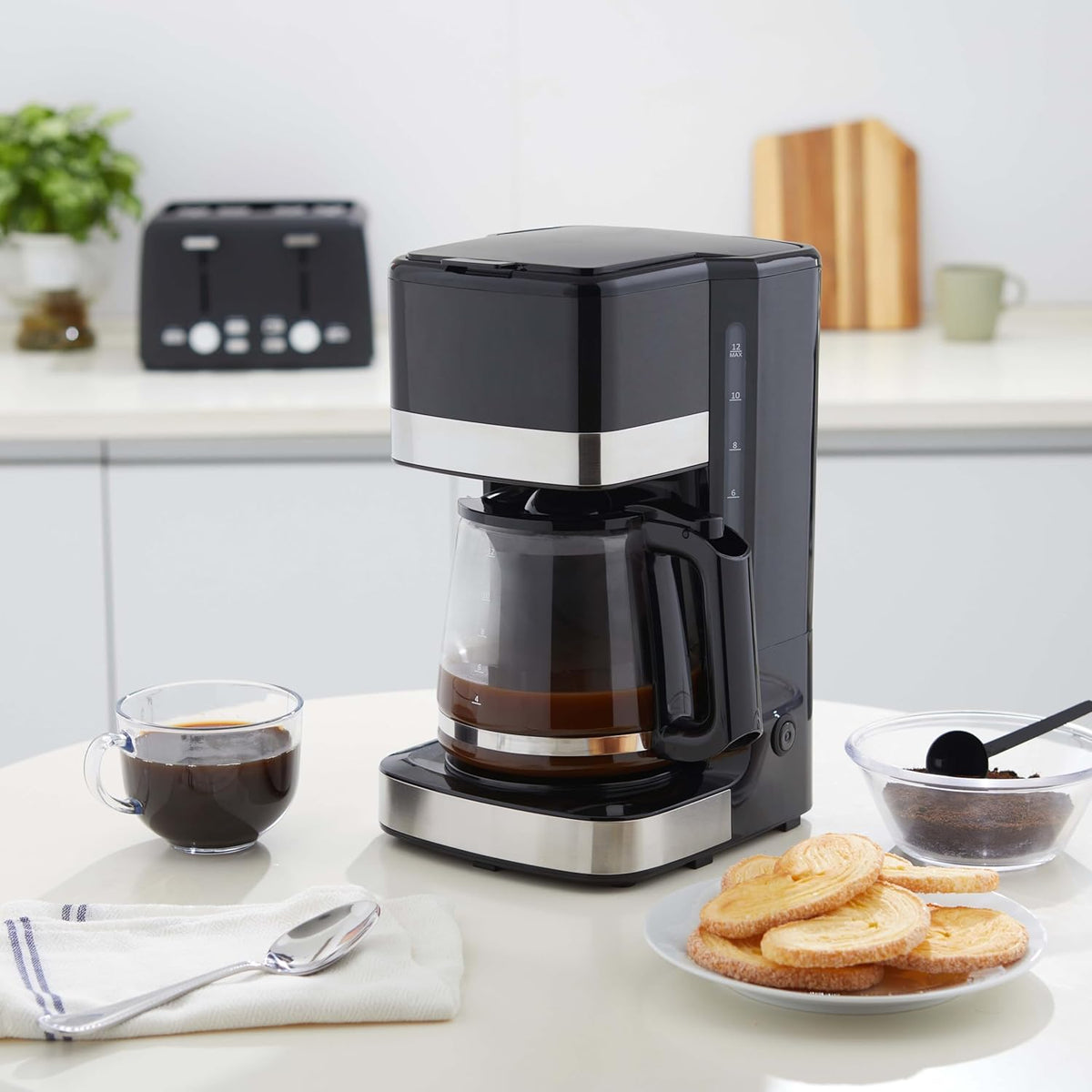 Amazon Basics 5 Cup Drip Coffee Maker with Glass Coffee Pot (0.8 Qt), Auto Shut-off, Auto Pause, Removable Filter Basket, Matte Black